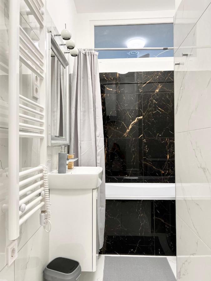 N24 By Small Apartment