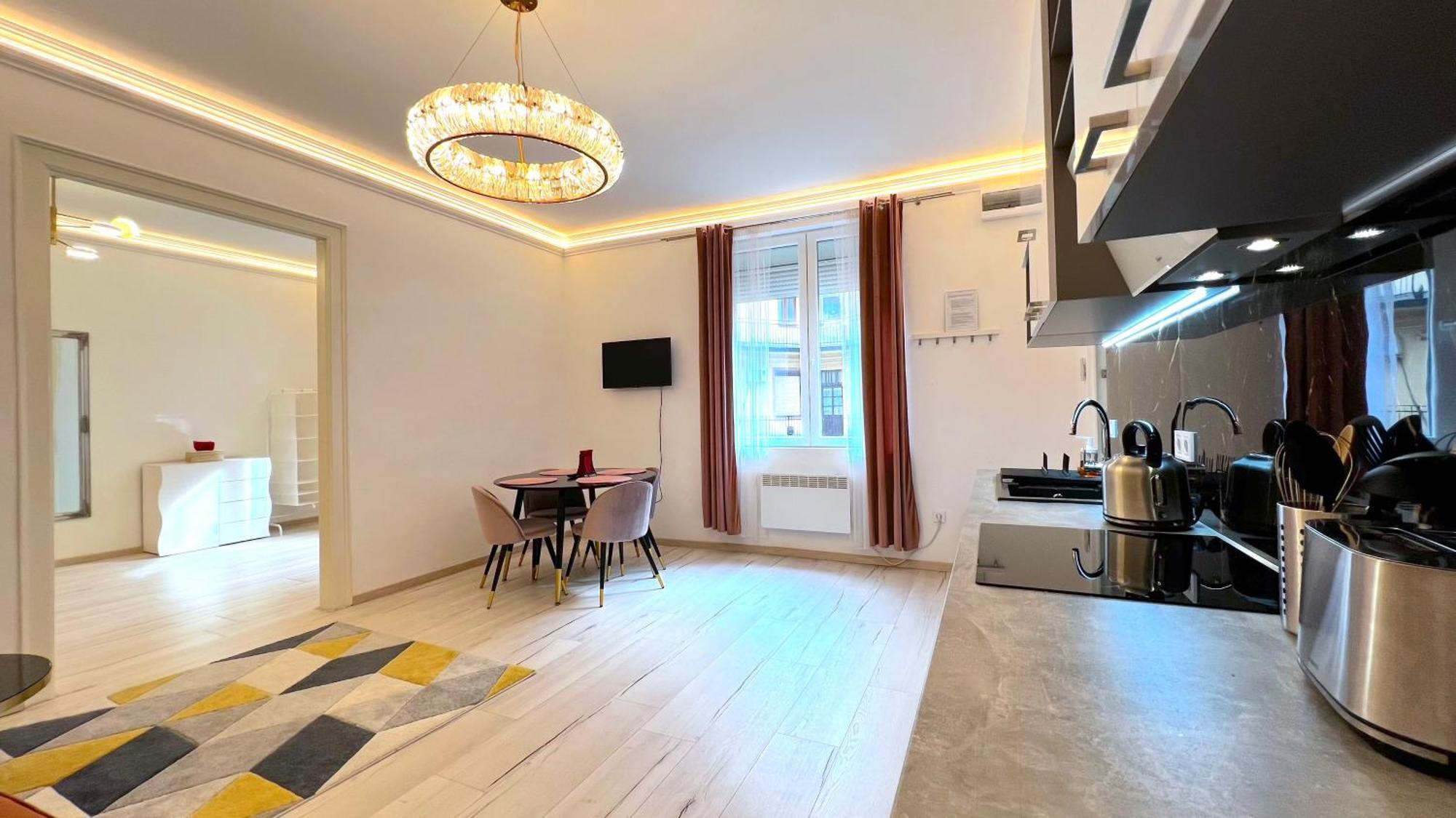 N24 By Small Apartamento